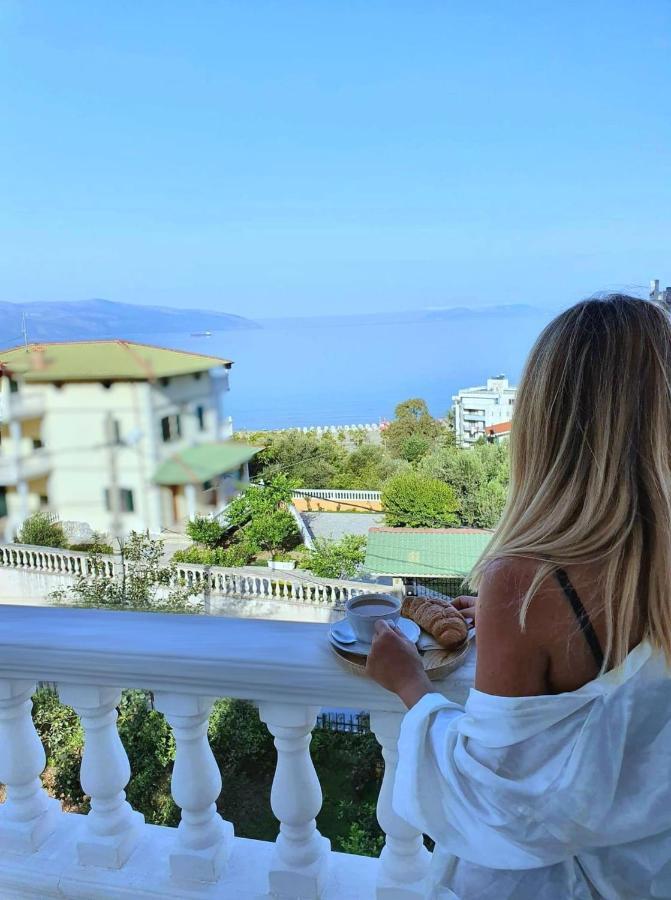 Villa Mare - For Families & Groups فلورا المظهر الخارجي الصورة