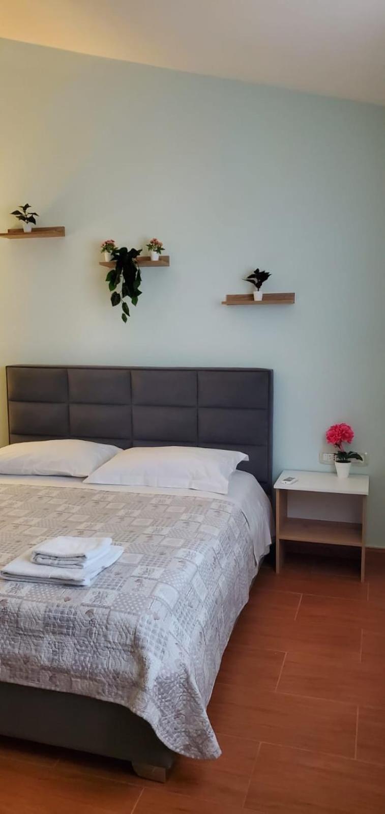 Villa Mare - For Families & Groups فلورا المظهر الخارجي الصورة